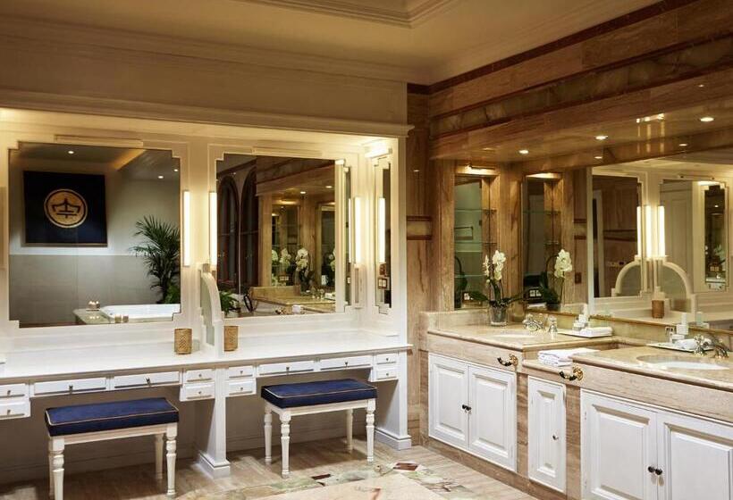 ホテル The Touch Puerto Banús