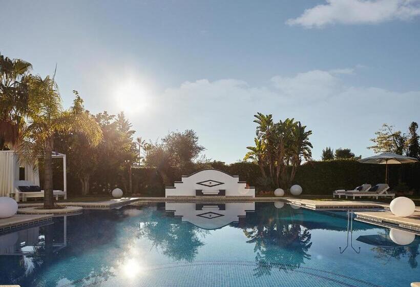 Отель The Touch Puerto Banús