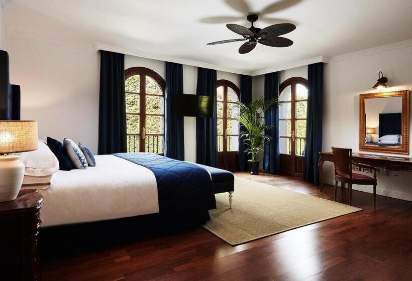 Отель The Touch Puerto Banús