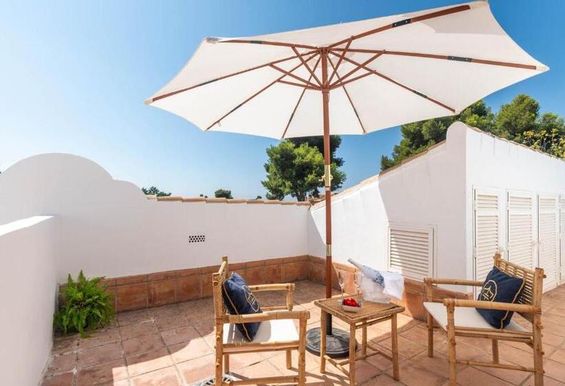 ホテル The Touch Puerto Banús