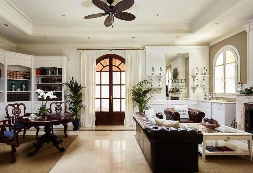 ホテル The Touch Puerto Banús