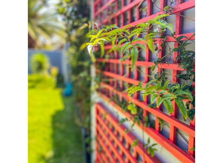 בית מלון כפרי The Urban