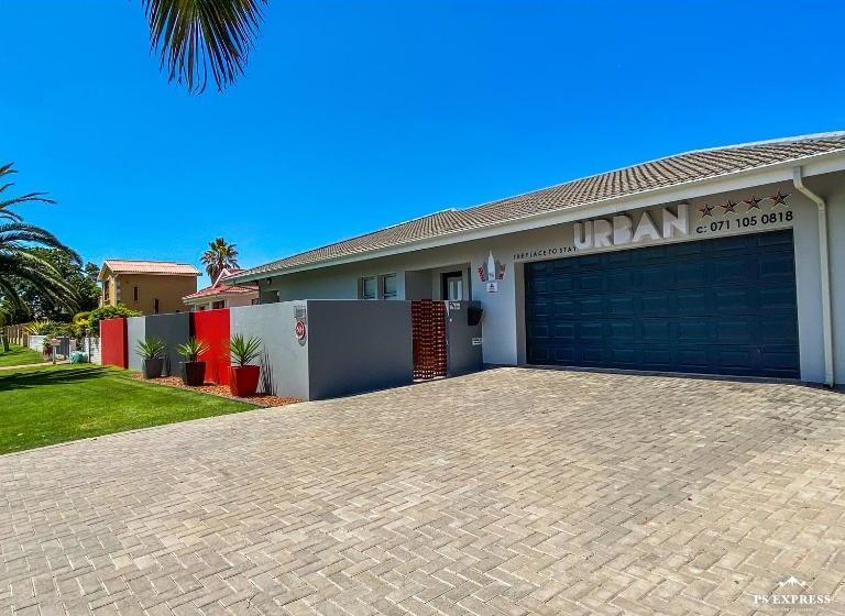 בית מלון כפרי The Urban