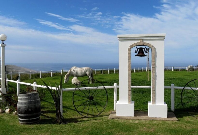 هتل Tniqua Stable Inn