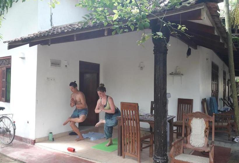 호텔 Weligama Bay Eco Villa