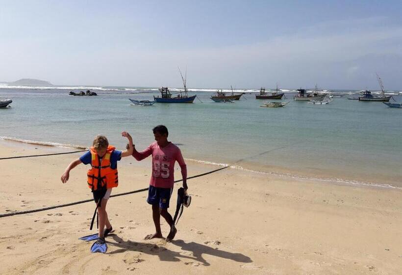 호텔 Weligama Bay Eco Villa