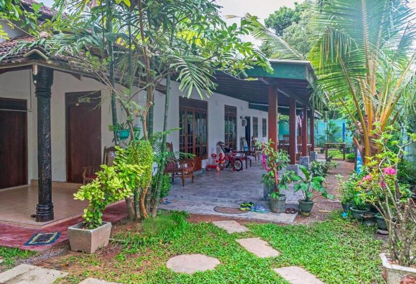 호텔 Weligama Bay Eco Villa