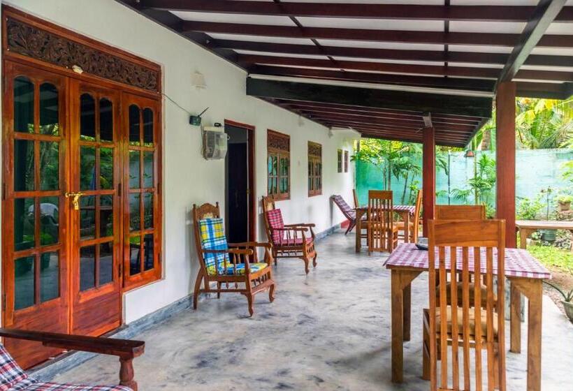 호텔 Weligama Bay Eco Villa