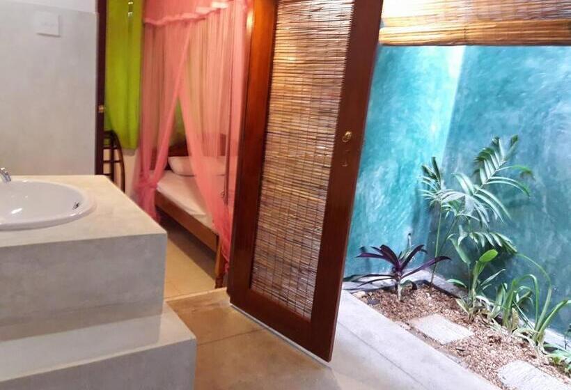 호텔 Weligama Bay Eco Villa