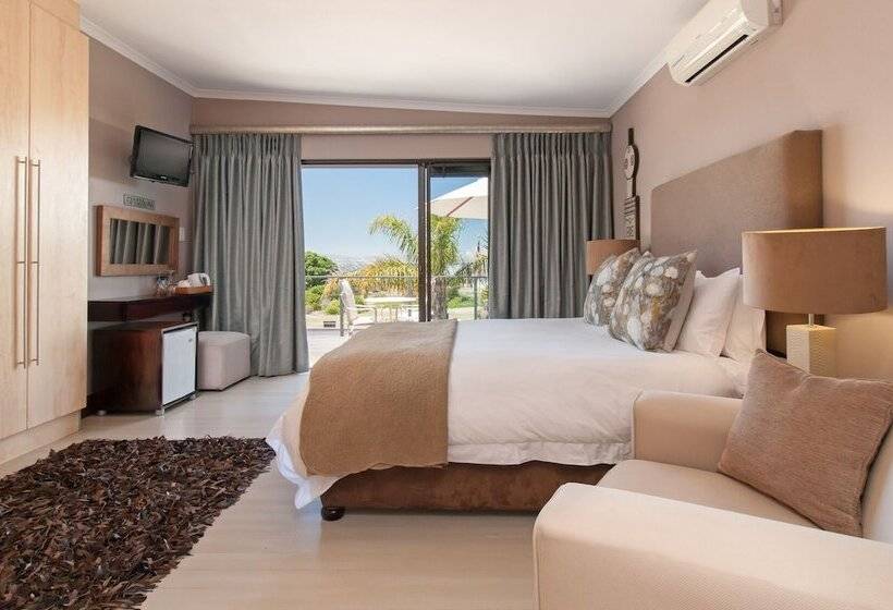 فندق Whale Away Guest House