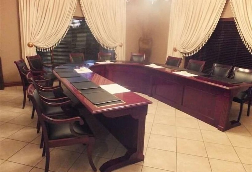 Отель Witwater Guest House & Spa