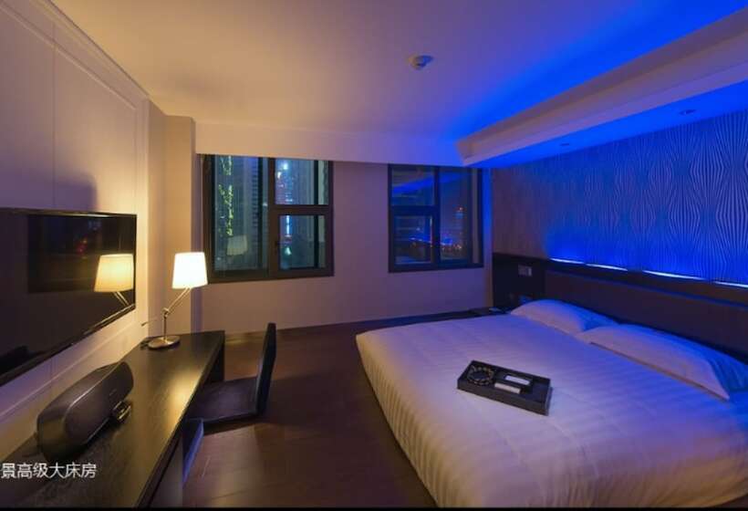 Orange Crystal Hotel Wusi Square Seaview