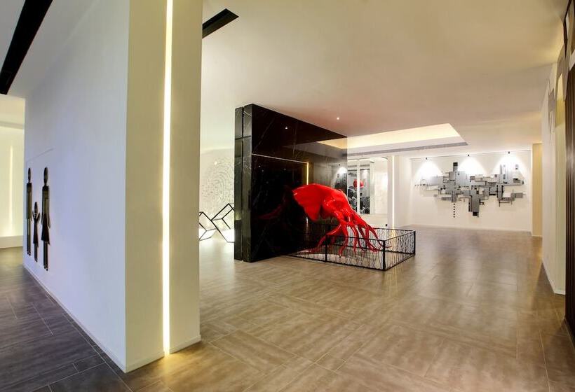 Orange Crystal Hotel Wusi Square Seaview