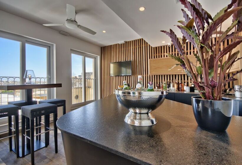 پانسیون 66 Saint Paul S & Spa