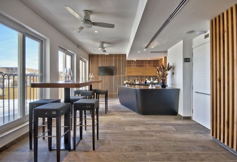 پانسیون 66 Saint Paul S & Spa