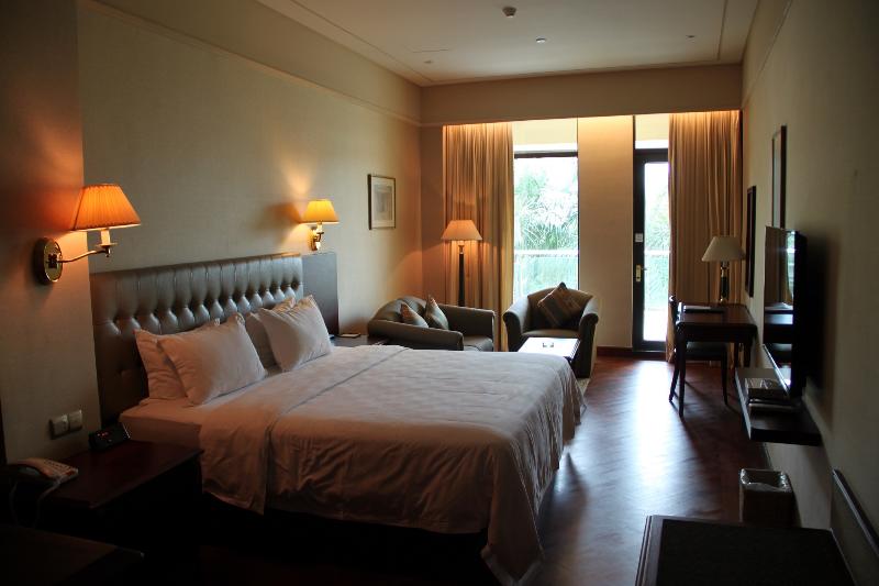 Rosedale Hotel Lotus Hill