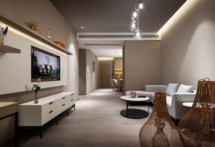 Swisstouches Guangzhou Hotel Residences