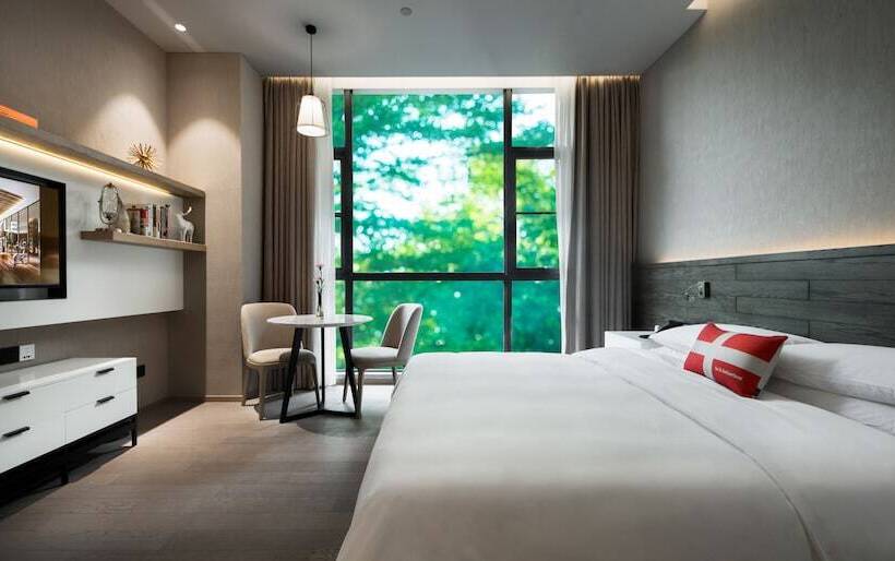 Swisstouches Guangzhou Hotel Residences