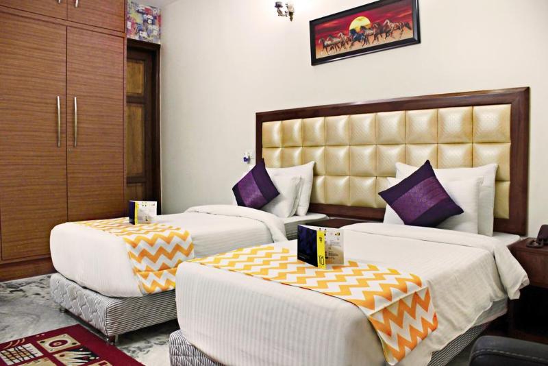 Fabhotel Hill View Suites