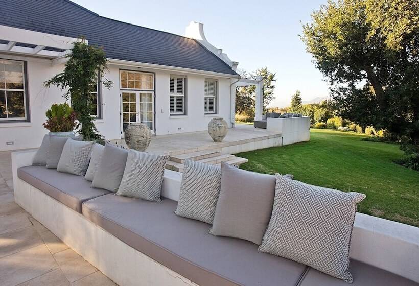 Homestead At Oldenburg Vineyards