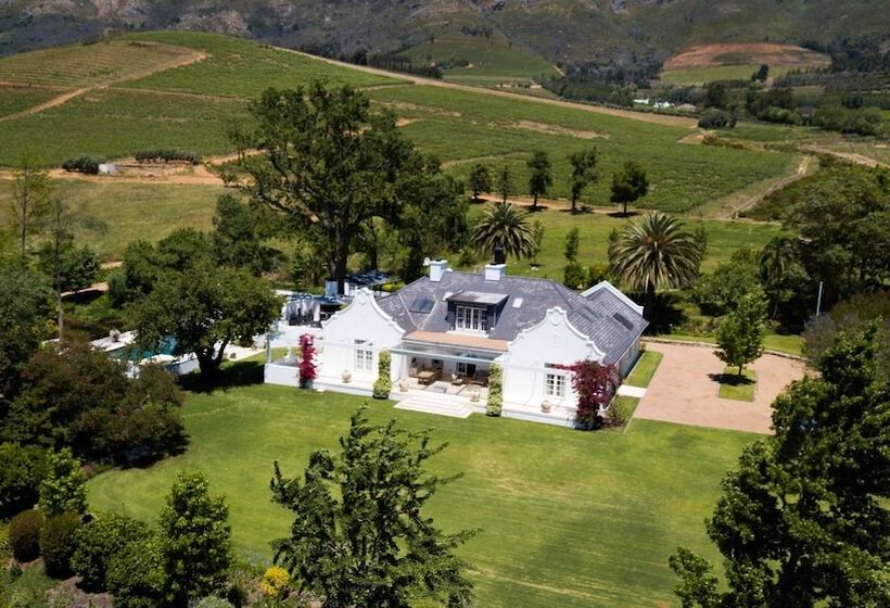 Homestead At Oldenburg Vineyards