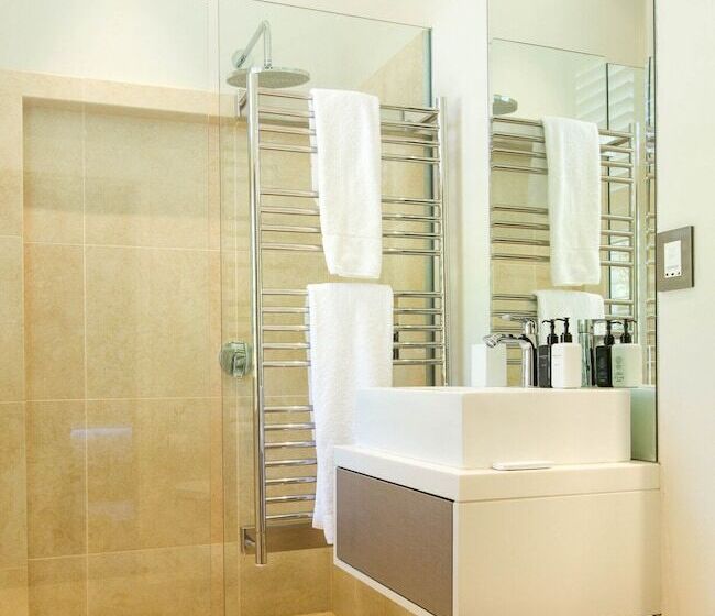 Homestead At Oldenburg Vineyards