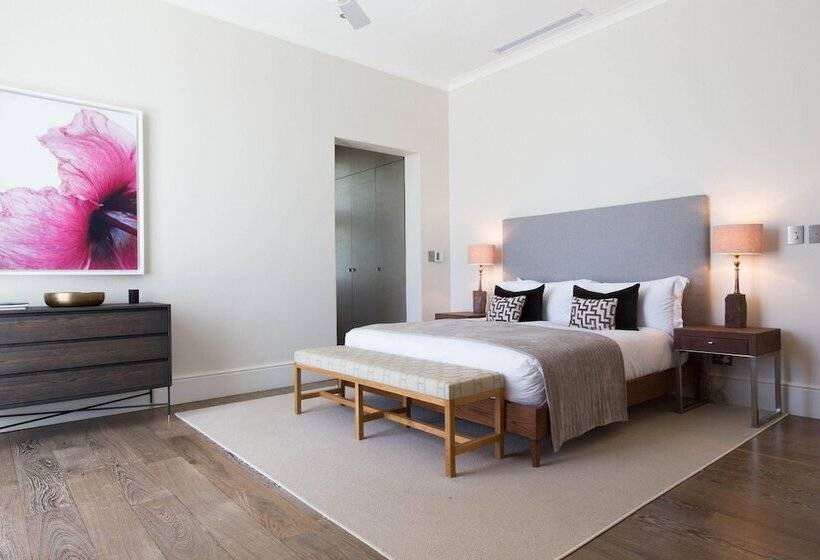 Homestead At Oldenburg Vineyards