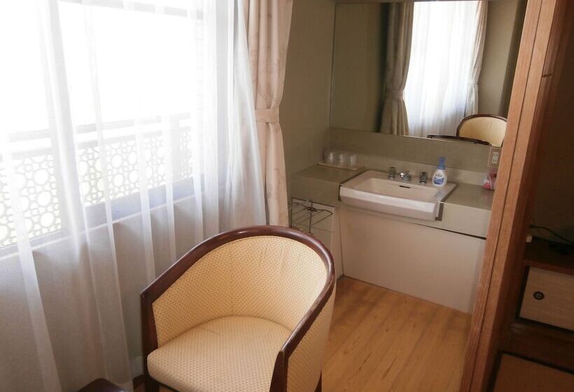 בית מלון כפרי Aburaya Mimakan