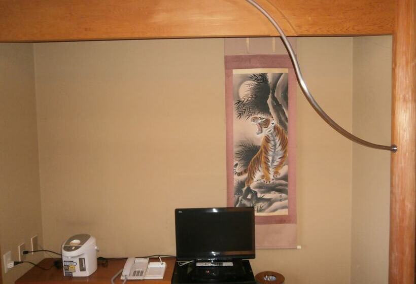 בית מלון כפרי Aburaya Mimakan