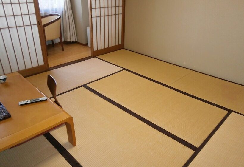 בית מלון כפרי Aburaya Mimakan