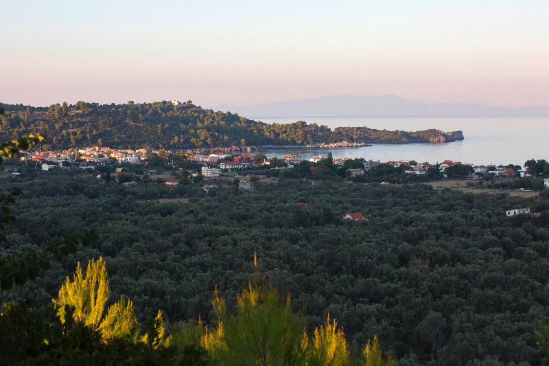 هتل Amandola Villas