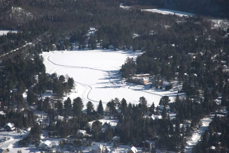 ホテル Auberge Du Lac Dore