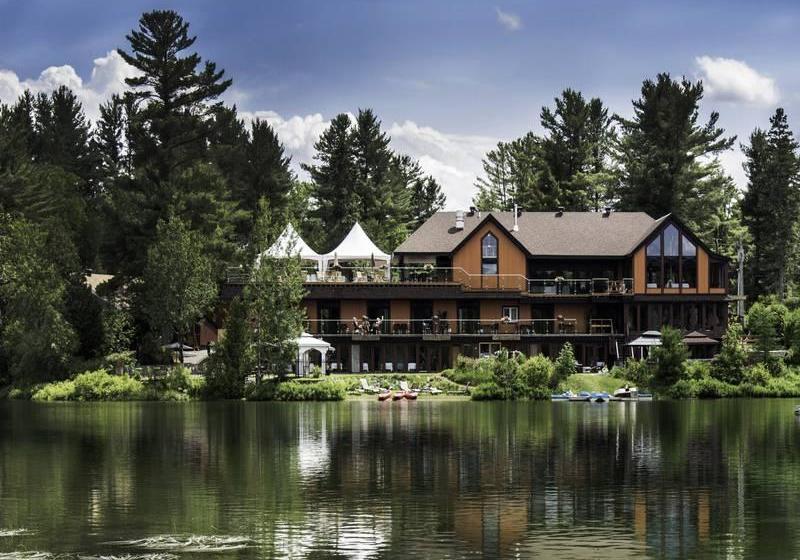 ホテル Auberge Du Lac Dore