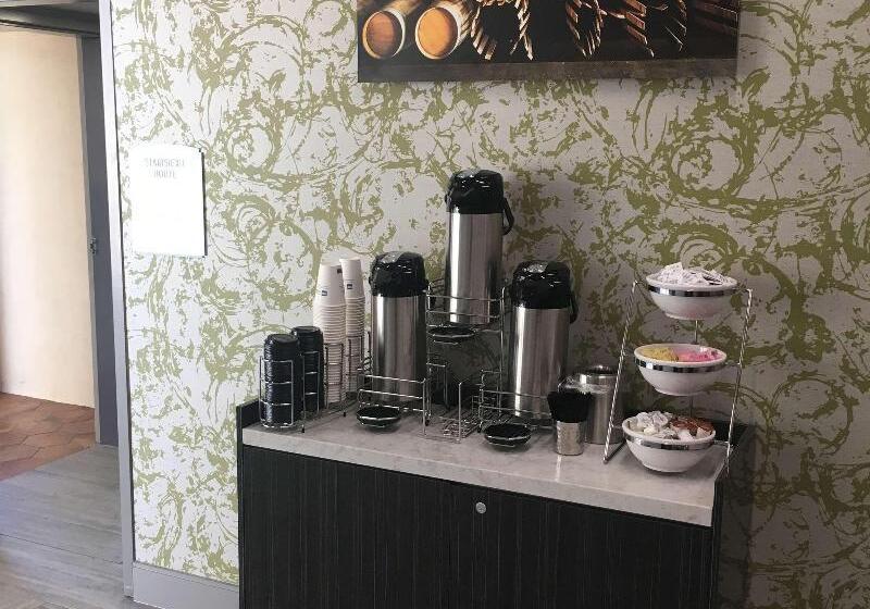 Best Western Plus Temecula Wine Country Hotel & Suites