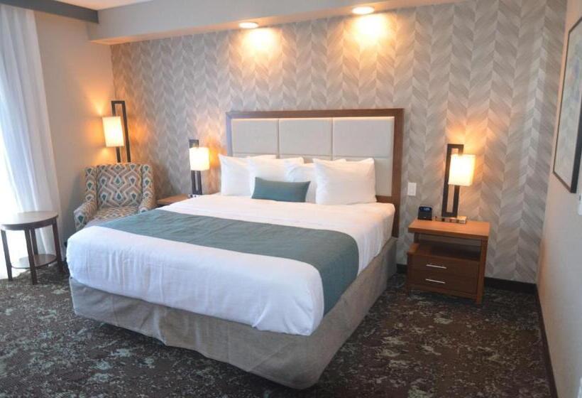 هتل Best Western Premier Ankeny