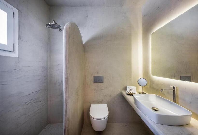 هتل Aelia Luxury Suites