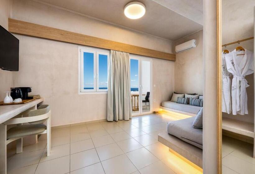 בית מלון כפרי Aelia Luxury Suites