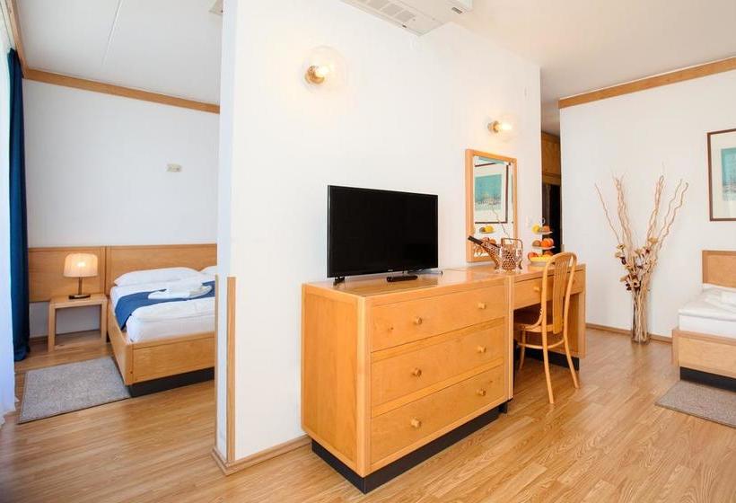 Отель Resort Duga Uvala