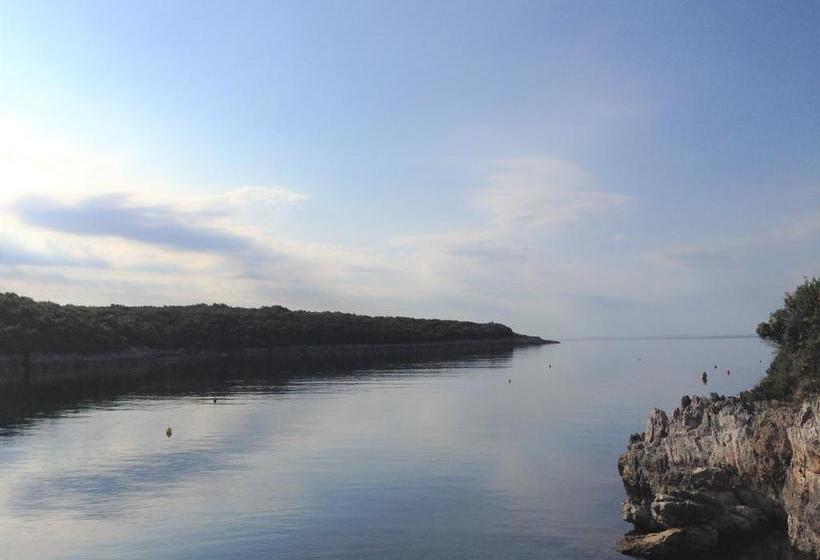 Отель Resort Duga Uvala