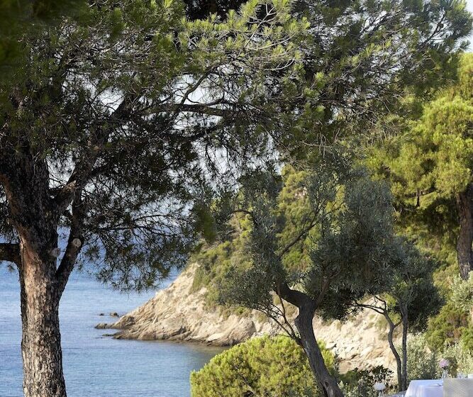 Отель Elivi Skiathos