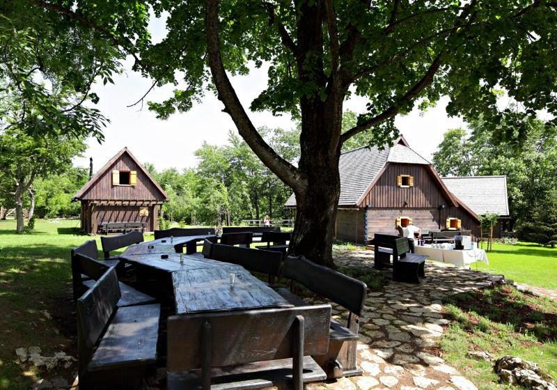 ホテル Fenomen Plitvice Resort