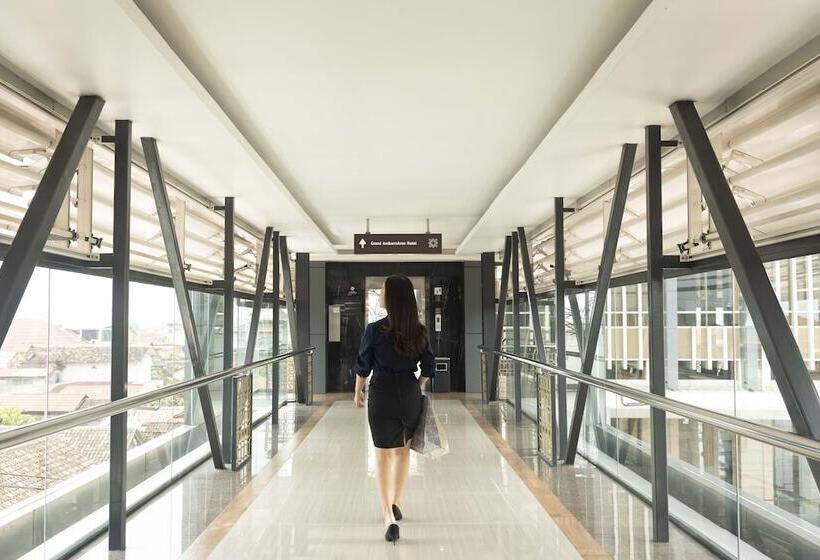 Gramm Hotel By Ambarrukmo Formerly Grand Ambarrukmo Yogyakarta