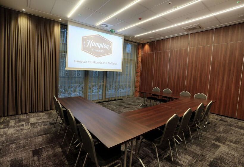 Отель Hampton By Hilton Gdansk Old Town