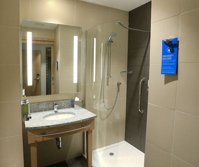 Отель Hampton By Hilton Gdansk Old Town