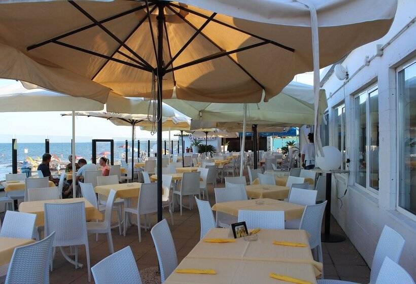 ホテル Happy Camp Rosapineta Camping Village