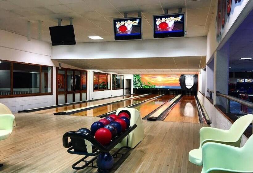 ホテル Happy Camp Rosapineta Camping Village