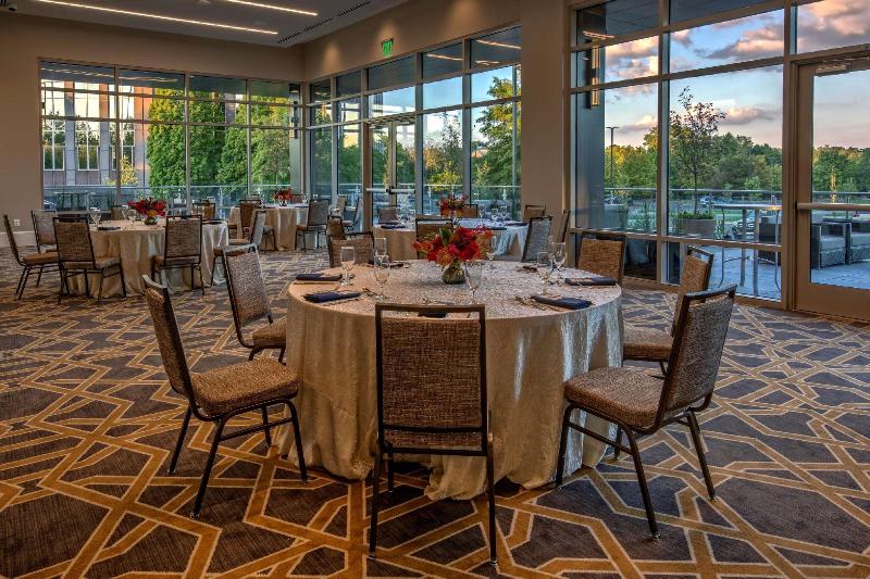 ホテル Hilton Franklin Cool Springs