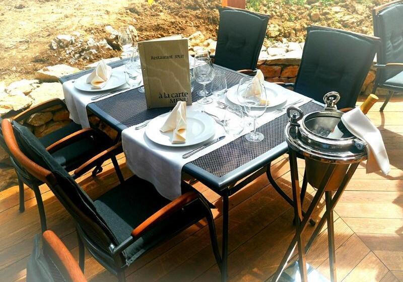 ホテル Fenomen Plitvice Resort