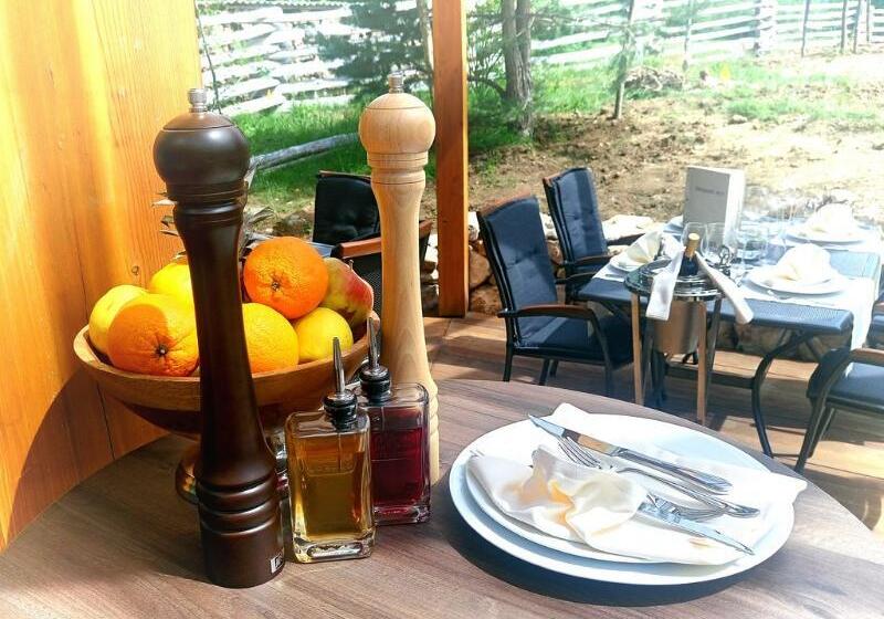 ホテル Fenomen Plitvice Resort