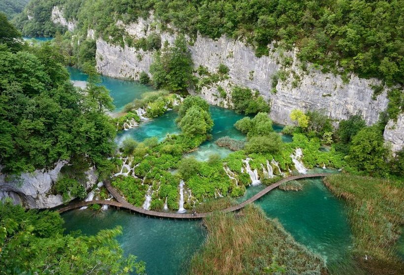 ホテル Fenomen Plitvice Resort